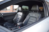 USED 2017 17 VOLKSWAGEN GOLF 2.0 TSI BlueMotion Tech R Hatchback 3dr Petrol DSG 4Motion Euro 6 (s/s) (310 ps) DYNAUDIO / LEATHER / PRO NAV