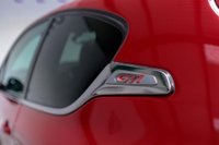 USED 2016 66 PEUGEOT 208 1.6 THP GTi Prestige Hatchback 3dr Petrol Manual Euro 6 (s/s) (208 ps) + NATIONWIDE DELIVERY AVAILABLE +