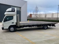USED 2020 20 FUSO CANTER MITSUBISHI CANTER FUSO 7.5 TONNE FLATBED WITH SLEEPER POD AND TUCK AWAY TAIL LIFT 