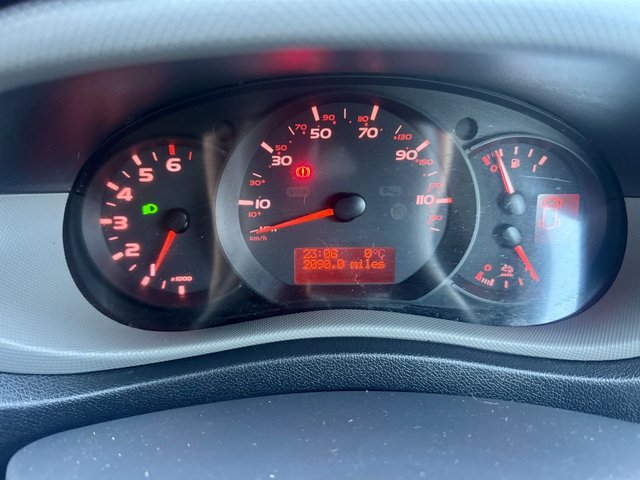 2019 RENAULT TRUCKS MASTER - Photo 11