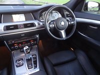 USED 2016 16 BMW 5 SERIES GRAN TURISMO 2.0 520d M Sport GT 5dr Diesel Auto Euro 6 (s/s) (184 ps) GLASS PANORAMIC SUNROOF 