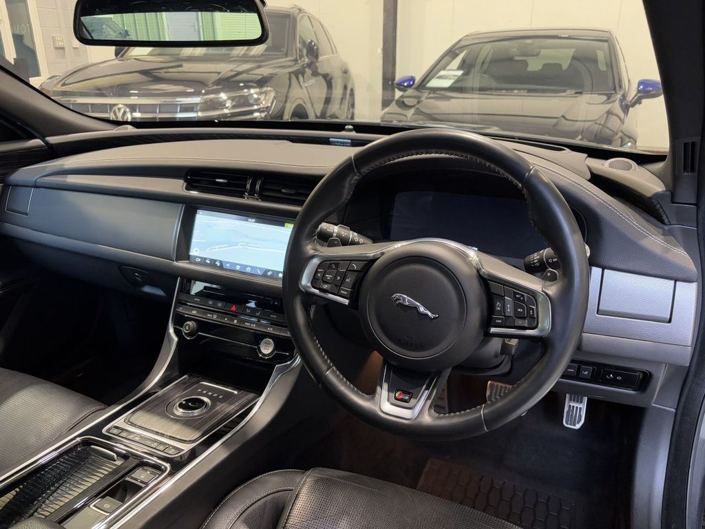 USED 2016 66 JAGUAR XF 3.0 V6 S Saloon 4dr Petrol Auto Euro 6 (s/s) (380 ps) 1 OWNER | 2 YEAR WARRANTY