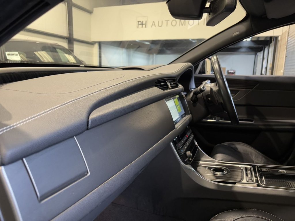 USED 2016 66 JAGUAR XF 3.0 V6 S Saloon 4dr Petrol Auto Euro 6 (s/s) (380 ps) 1 OWNER | 2 YEAR WARRANTY