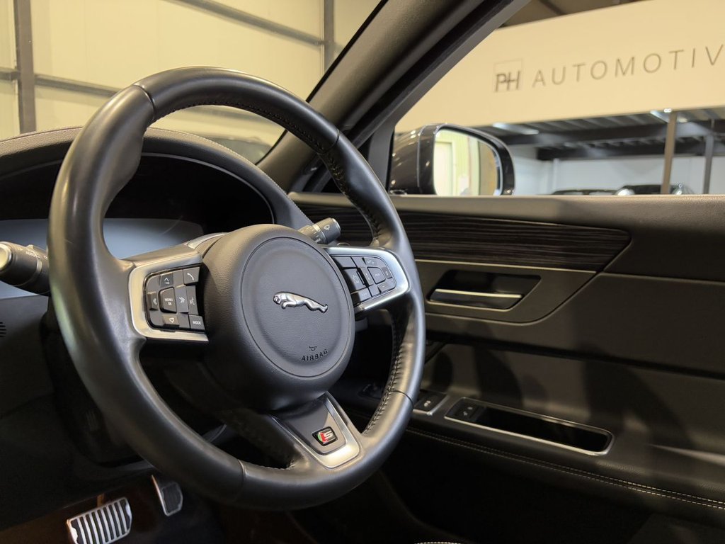 USED 2016 66 JAGUAR XF 3.0 V6 S Saloon 4dr Petrol Auto Euro 6 (s/s) (380 ps) 1 OWNER | 2 YEAR WARRANTY