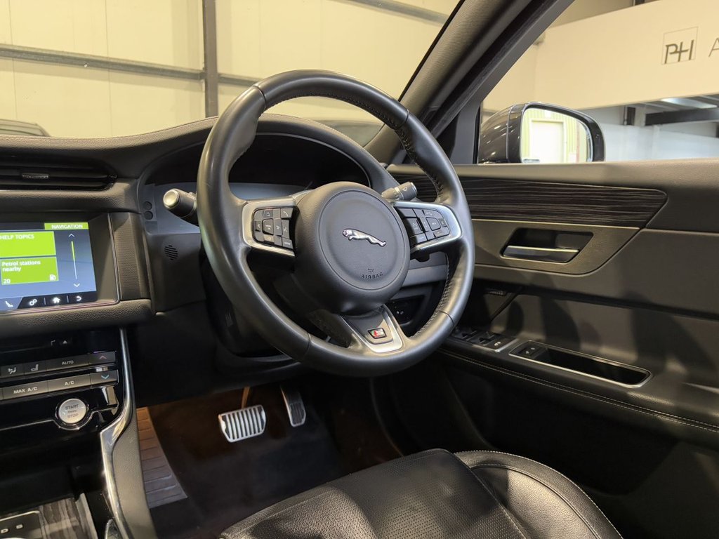 USED 2016 66 JAGUAR XF 3.0 V6 S Saloon 4dr Petrol Auto Euro 6 (s/s) (380 ps) 1 OWNER | 2 YEAR WARRANTY