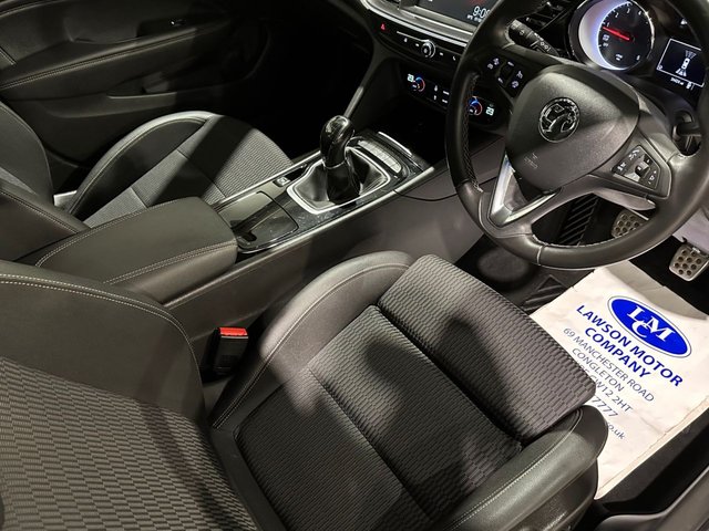 View our VAUXHALL INSIGNIA