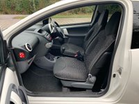 USED 2012 12 PEUGEOT 107 1.0 12V Sportium Hatchback 3dr Petrol Manual Euro 5 (68 ps) IDEAL 1ST CAR / LEARNER CAR - LOW INSURNCE GROUP - ONLY &pound;20 PER YEAR ROAD TAX - 2012 SPORTIUM 'LIMITED EDITION' - AUTO TRADER RETAIL RATING 88/100 DESIRABLE