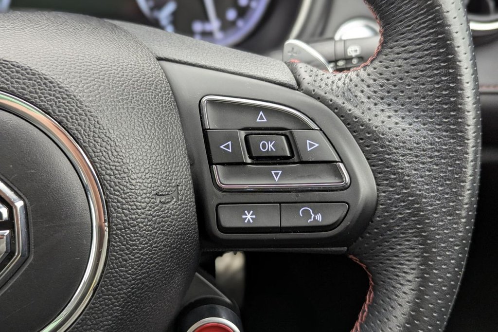 USED 2021 21 MG MG HS 1.5 T-GDI Exclusive SUV 5dr Petrol DCT Euro 6 (s/s) (162 ps) Sat Nav Leather Interior