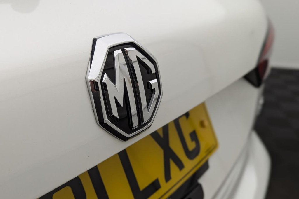 USED 2021 21 MG MG HS 1.5 T-GDI Exclusive SUV 5dr Petrol DCT Euro 6 (s/s) (162 ps) Sat Nav Leather Interior
