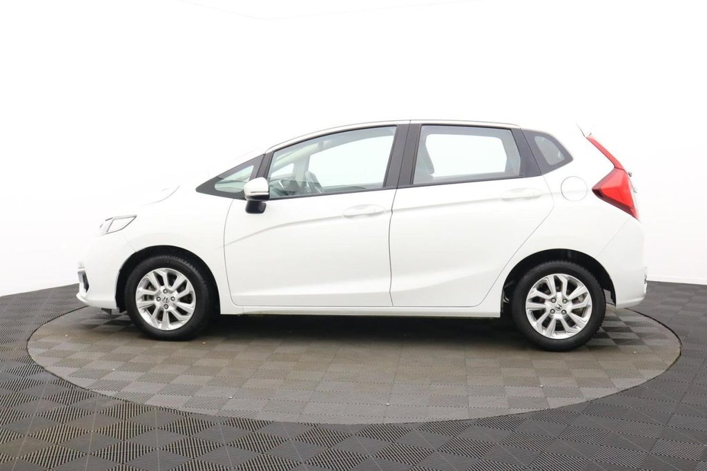 USED 2019 69 HONDA JAZZ 1.3 i-VTEC SE Hatchback 5dr Petrol CVT Euro 6 (s/s) (102 ps) Cruise Control DAB