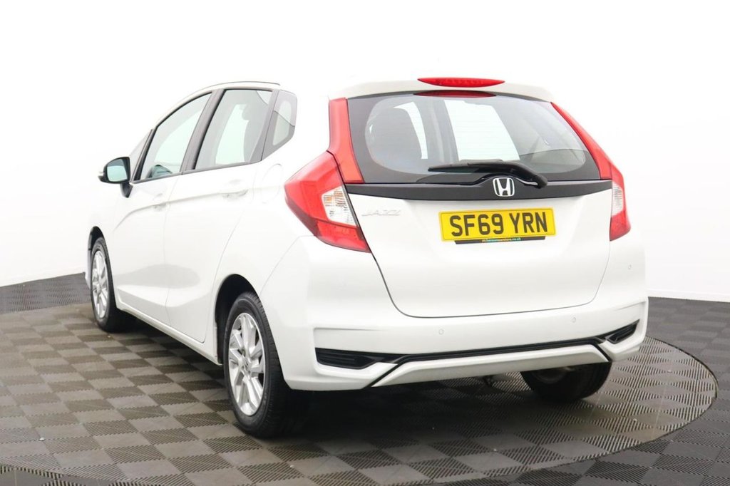 USED 2019 69 HONDA JAZZ 1.3 i-VTEC SE Hatchback 5dr Petrol CVT Euro 6 (s/s) (102 ps) Cruise Control DAB