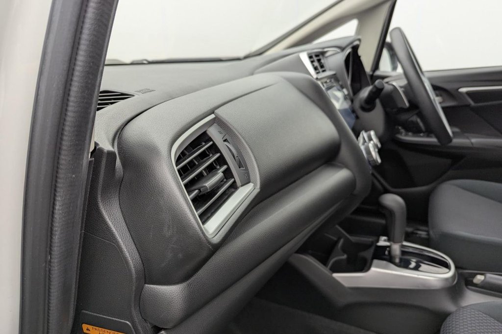 USED 2019 69 HONDA JAZZ 1.3 i-VTEC SE Hatchback 5dr Petrol CVT Euro 6 (s/s) (102 ps) Cruise Control DAB