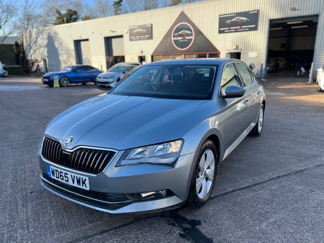 View our SKODA SUPERB