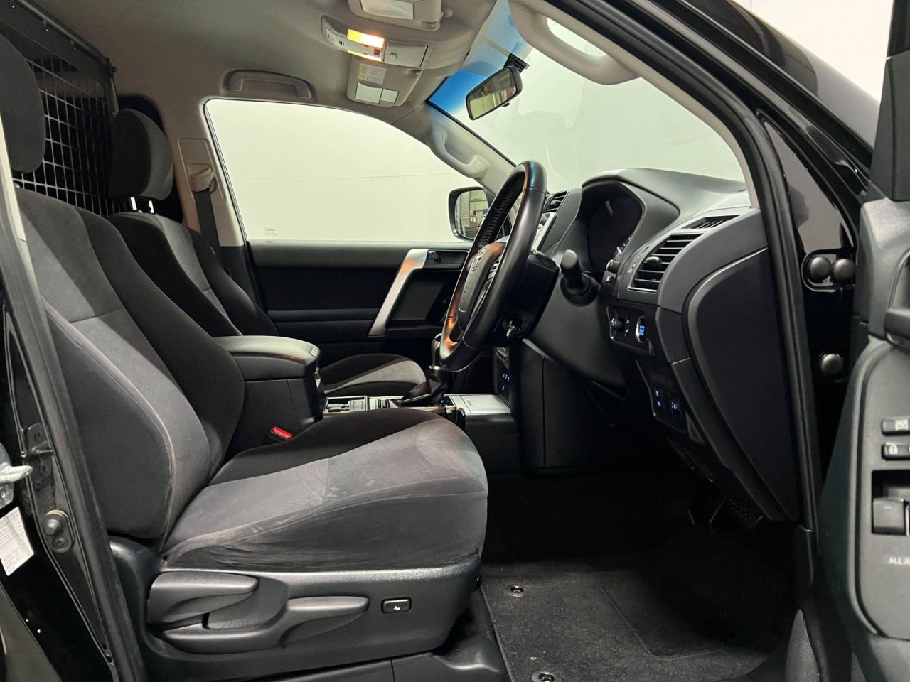 2021 TOYOTA LAND CRUISER 2.8D Active Commercial Auto 3dr 204BHP Full History, Chassis Underseal - vehicle photo 26 for sale on PureCar