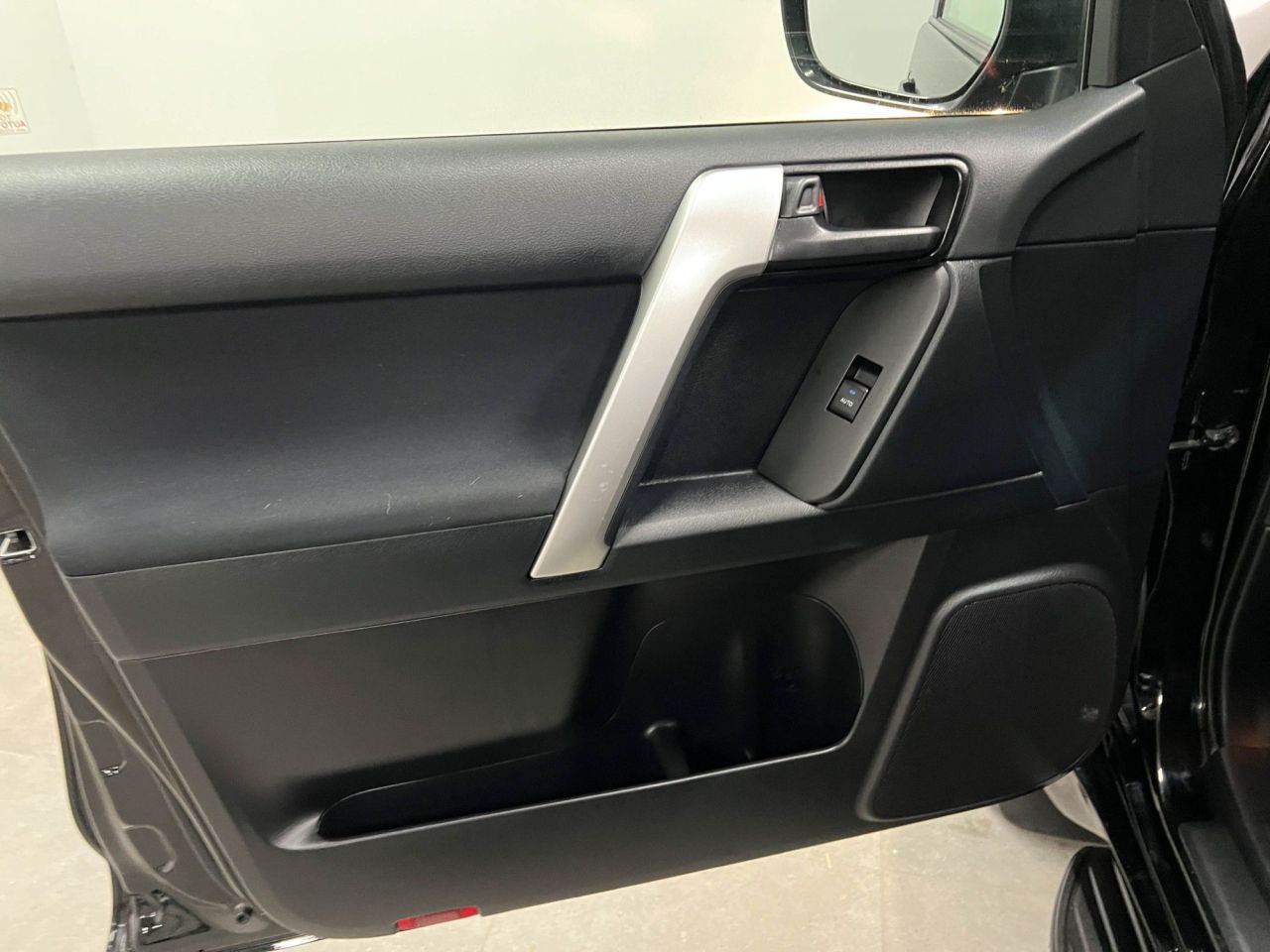 2021 TOYOTA LAND CRUISER 2.8D Active Commercial Auto 3dr 204BHP Full History, Chassis Underseal - vehicle photo 31 for sale on PureCar