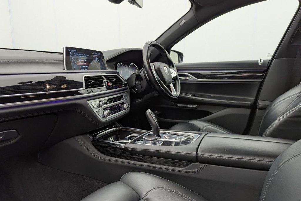 USED 2016 66 BMW 7 SERIES 3.0 730d M Sport Saloon 4dr Diesel Auto Euro 6 (s/s) (265 ps) Apple Car Play Leather