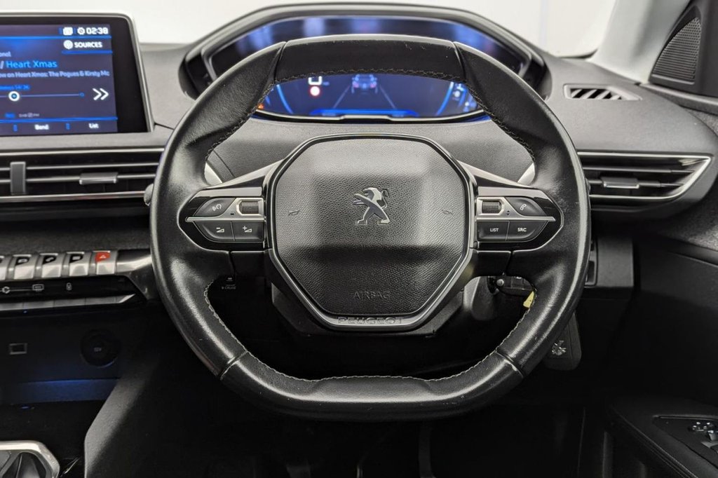 USED 2020 70 PEUGEOT 3008 1.2 PureTech Allure SUV 5dr Petrol Manual Euro 6 (s/s) (130 ps) Apple Car Play Half Leather