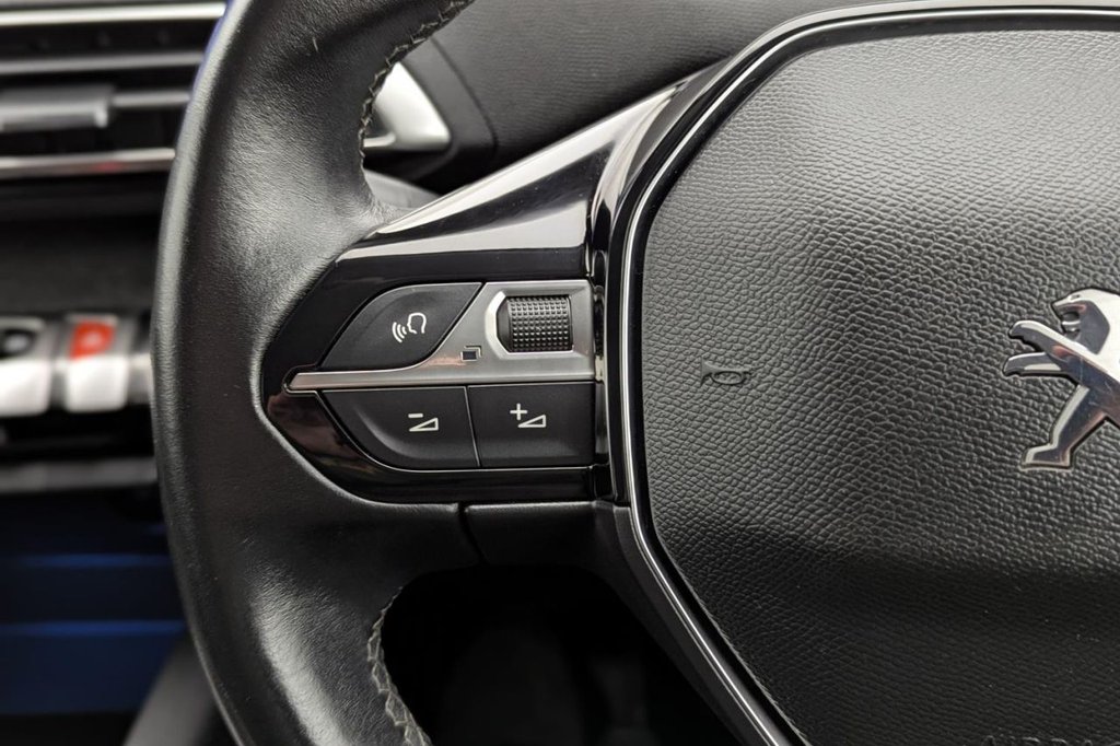 USED 2020 70 PEUGEOT 3008 1.2 PureTech Allure SUV 5dr Petrol Manual Euro 6 (s/s) (130 ps) Apple Car Play Half Leather