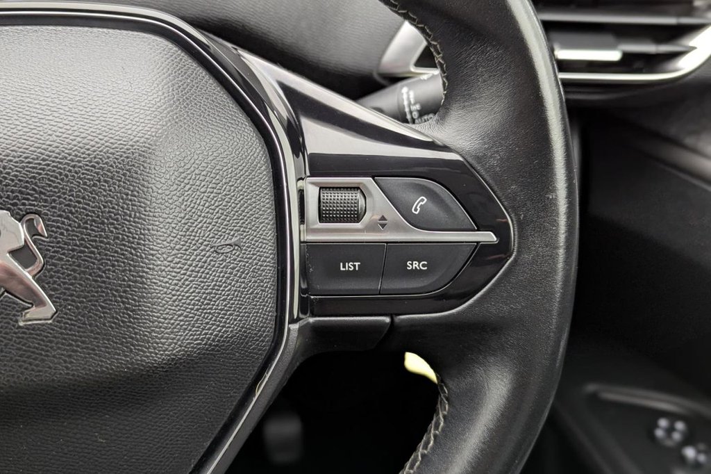 USED 2020 70 PEUGEOT 3008 1.2 PureTech Allure SUV 5dr Petrol Manual Euro 6 (s/s) (130 ps) Apple Car Play Half Leather