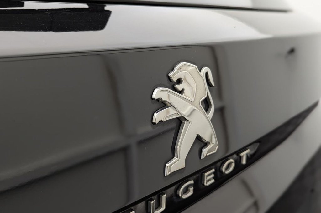 USED 2020 70 PEUGEOT 3008 1.2 PureTech Allure SUV 5dr Petrol Manual Euro 6 (s/s) (130 ps) Apple Car Play Half Leather