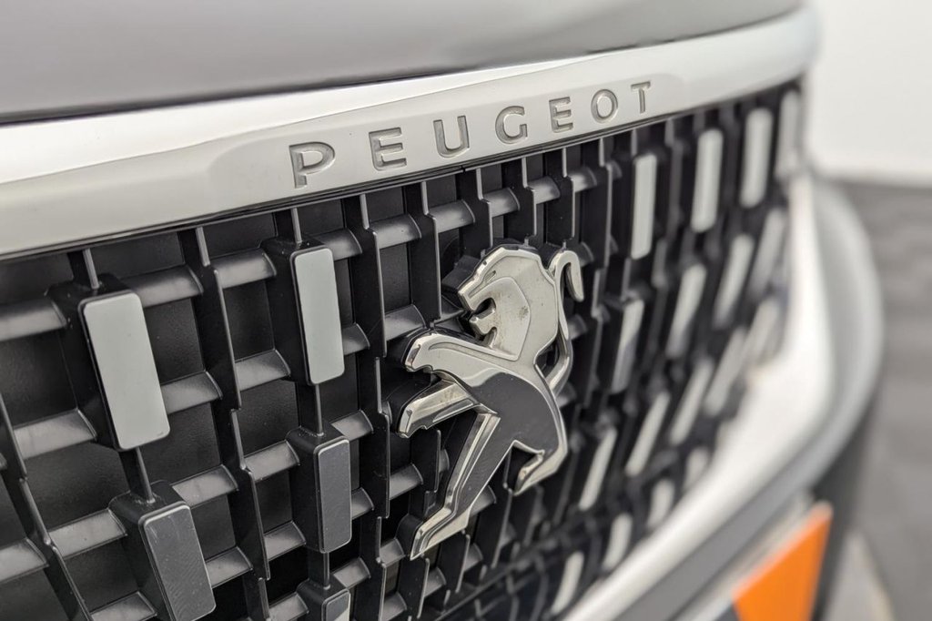 USED 2020 70 PEUGEOT 3008 1.2 PureTech Allure SUV 5dr Petrol Manual Euro 6 (s/s) (130 ps) Apple Car Play Half Leather