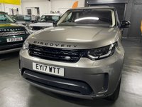 USED 2017 17 LAND ROVER DISCOVERY 5 3.0 TD V6 First Edition SUV 5dr Diesel Auto 4WD Euro 6 (s/s) (258 ps) RARE FIRST EDITION - SILICONE SILVER - 7 SERVICES TO 71K - LOW OWNERS - GLASS PANORAMIC ROOF - HEATED AND COOLED FRONT + REAR SEATS - 360 CAMERAS - EBONY LEATHER INTERIOR - SIDE STEPS