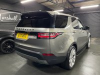 USED 2017 17 LAND ROVER DISCOVERY 5 3.0 TD V6 First Edition SUV 5dr Diesel Auto 4WD Euro 6 (s/s) (258 ps) RARE FIRST EDITION - SILICONE SILVER - 7 SERVICES TO 71K - LOW OWNERS - GLASS PANORAMIC ROOF - HEATED AND COOLED FRONT + REAR SEATS - 360 CAMERAS - EBONY LEATHER INTERIOR - SIDE STEPS