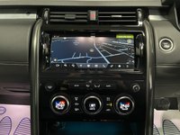 USED 2017 17 LAND ROVER DISCOVERY 5 3.0 TD V6 First Edition SUV 5dr Diesel Auto 4WD Euro 6 (s/s) (258 ps) RARE FIRST EDITION - SILICONE SILVER - 7 SERVICES TO 71K - LOW OWNERS - GLASS PANORAMIC ROOF - HEATED AND COOLED FRONT + REAR SEATS - 360 CAMERAS - EBONY LEATHER INTERIOR - SIDE STEPS