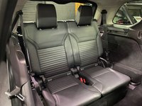 USED 2017 17 LAND ROVER DISCOVERY 5 3.0 TD V6 First Edition SUV 5dr Diesel Auto 4WD Euro 6 (s/s) (258 ps) RARE FIRST EDITION - SILICONE SILVER - 7 SERVICES TO 71K - LOW OWNERS - GLASS PANORAMIC ROOF - HEATED AND COOLED FRONT + REAR SEATS - 360 CAMERAS - EBONY LEATHER INTERIOR - SIDE STEPS