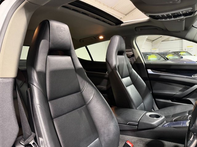 View our PORSCHE PANAMERA