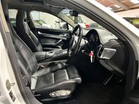 USED 2013 13 PORSCHE PANAMERA 3.0D V6 Hatchback 5dr Diesel TiptronicS Euro 5 (s/s) (250 ps) 