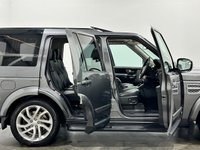 USED 2015 65 LAND ROVER DISCOVERY 4 3.0 SD V6 HSE SUV 5dr Diesel Auto 4WD Euro 6 (s/s) (256 bhp) 60258 Miles , Discovery 4 3.0 SDV6 , Extended Ebony Leather, Heated Front / Rear Seats, Privacy Glass, Electriuc Sliding Sunroof, HSE Specification