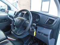 USED 2017 67 TOYOTA PROACE 1.6D Comfort Medium Panel Van 6dr Diesel Manual MWB Euro 6 (s/s) (115 ps) 6 MONTHS PARTS AND LABOUR WARRANTY