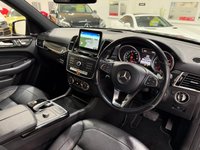 USED 2017 66 MERCEDES-BENZ GLS 3.0 GLS350d V6 AMG Line SUV 5dr Diesel G-Tronic 4MATIC Euro 6 (s/s) (258 ps) 360&ordm;CAM+NAV+H/KARDON+7 SEATS