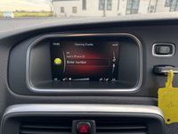USED 2015 65 VOLVO V40 2.0 D2 R-Design Nav Hatchback 5dr Diesel Auto Euro 6 (s/s) (120 ps) LOVELY SPECIFICATION! 2 KEYS
