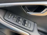 USED 2015 65 VOLVO V40 2.0 D2 R-Design Nav Hatchback 5dr Diesel Auto Euro 6 (s/s) (120 ps) LOVELY SPECIFICATION! 2 KEYS