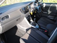 USED 2020 70 VOLKSWAGEN T-ROC 1.0 TSI SE SUV 5dr Petrol Manual Euro 6 (s/s) (110 ps) www.suffolkcarcentre.co.uk - Located at Ilketshall