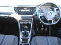 USED 2020 70 VOLKSWAGEN T-ROC 1.0 TSI SE SUV 5dr Petrol Manual Euro 6 (s/s) (110 ps) www.suffolkcarcentre.co.uk - Located at Ilketshall