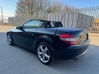 USED 2005 55 MERCEDES-BENZ SLK 3.5 SLK350 Convertible 2dr Petrol 7G-Tronic (242 g/km, 272 bhp) Recent service & MOT, lovely condition throughout.