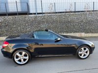 USED 2005 55 MERCEDES-BENZ SLK 3.5 SLK350 Convertible 2dr Petrol 7G-Tronic (242 g/km, 272 bhp) Recent service & MOT, lovely condition throughout.