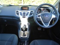 USED 2012 12 FORD FIESTA 1.4 Zetec Hatchback 5dr Petrol Automatic (154 g/km, 94 bhp) www.suffolkcarcentre.co.uk - Located at Ilketshall