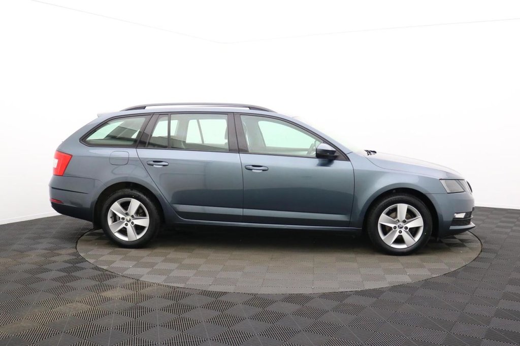 USED 2018 68 SKODA OCTAVIA 1.6 TDI SE Estate 5dr Diesel Manual Euro 6 (s/s) (115 ps) Apple Car Play DAB