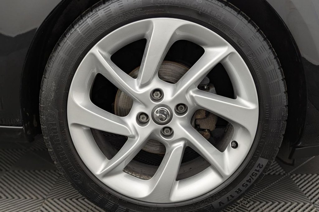 USED 2017 17 VAUXHALL ADAM 1.4i SLAM Hatchback 3dr Petrol Manual Euro 6 (100 ps) Part Leather DAB