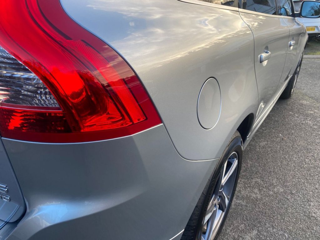 USED 2014 14 VOLVO XC60 2.4 D5 R-Design Lux Nav SUV 5dr Diesel Geartronic AWD Euro 5 (215 ps) DRIVERS SUPPORT PACK / FAMILY PACK