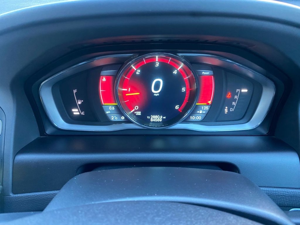 USED 2014 14 VOLVO XC60 2.4 D5 R-Design Lux Nav SUV 5dr Diesel Geartronic AWD Euro 5 (215 ps) DRIVERS SUPPORT PACK / FAMILY PACK