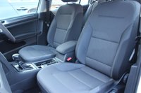 USED 2019 19 VOLKSWAGEN GOLF 2.0 TDI SE Nav Estate 5dr Diesel DSG Euro 6 (s/s) (150 ps) Apple Carplay & Android Auto, Satellite Navigation, Adaptive Cruise Control, Front & Rear Parking Sensors, Power Folding Heated Wingmirrors