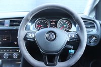 USED 2019 19 VOLKSWAGEN GOLF 2.0 TDI SE Nav Estate 5dr Diesel DSG Euro 6 (s/s) (150 ps) Apple Carplay & Android Auto, Satellite Navigation, Adaptive Cruise Control, Front & Rear Parking Sensors, Power Folding Heated Wingmirrors