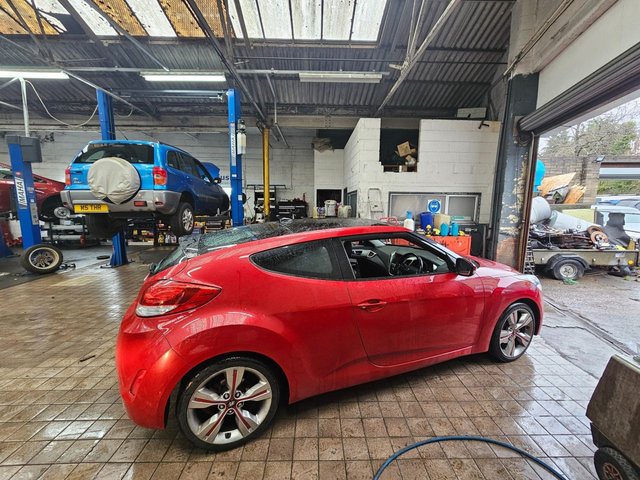 2012 61 Hyundai Veloster 1.6 GDi Sport Hatchback 4dr Petrol Manual Euro 5 (140 ps)