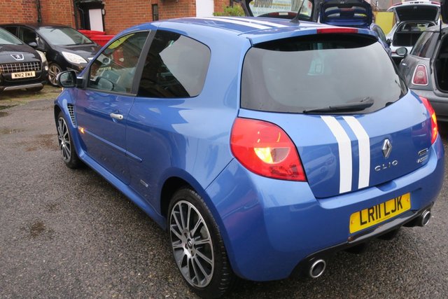 2011 RENAULT CLIO - Photo 5