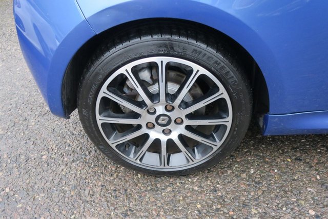 2011 RENAULT CLIO - Photo 12